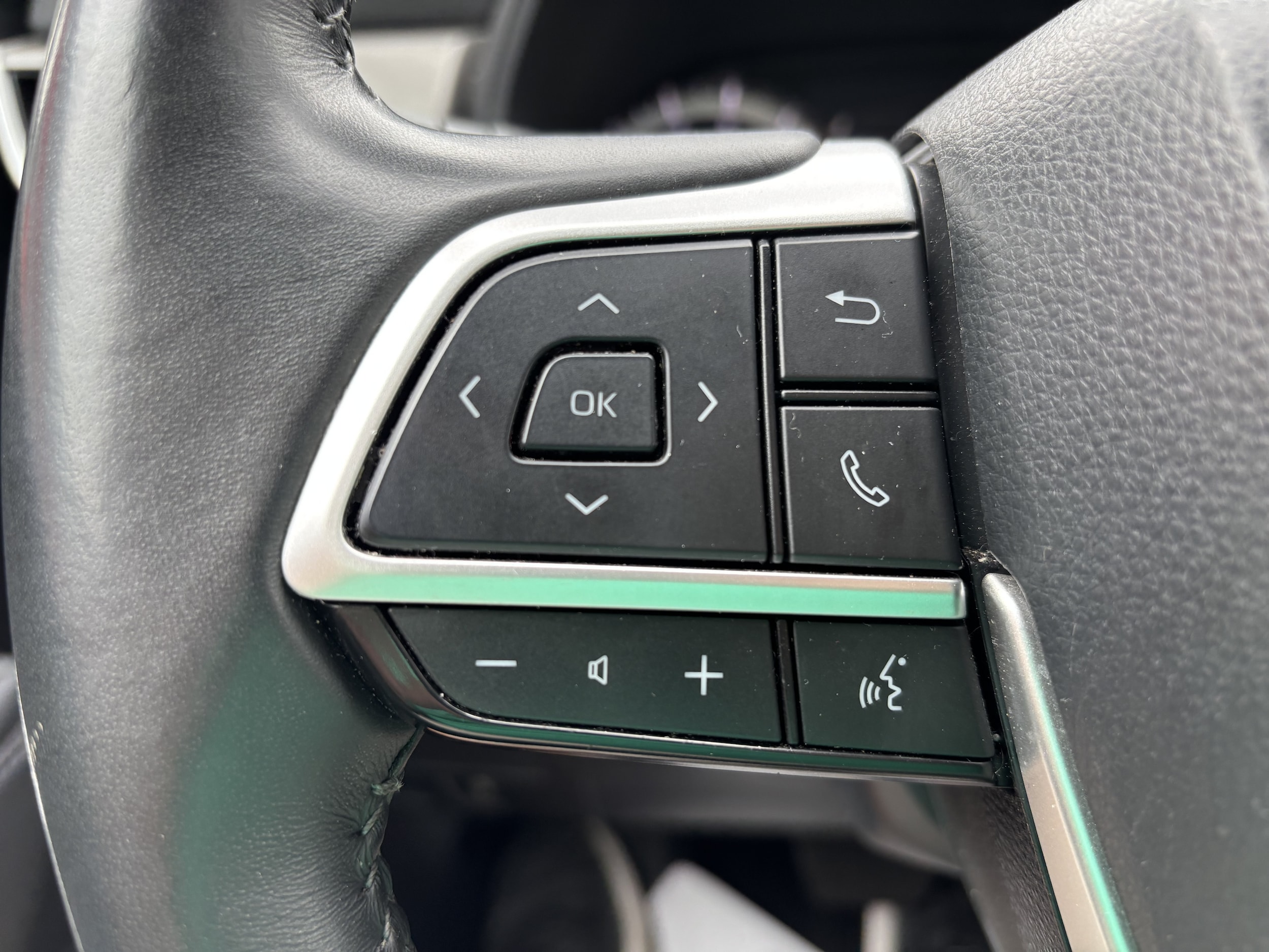2024 Toyota Highlander LE - Photo 20