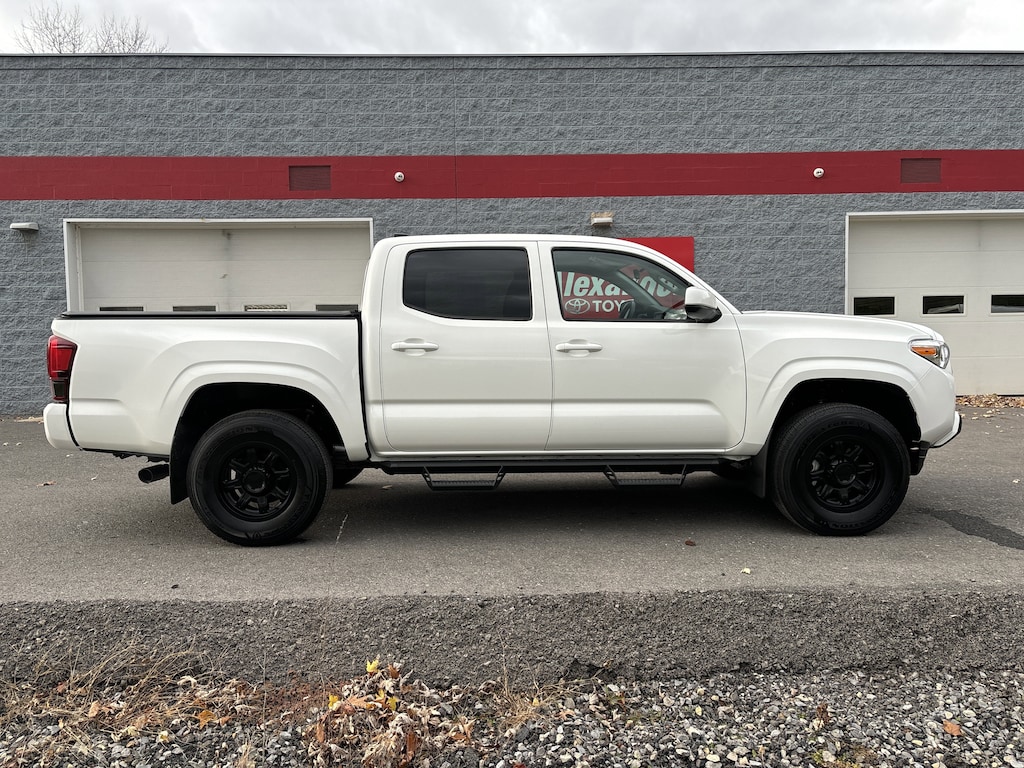 Certified 2023 Toyota Tacoma 4WD SR5 V6 Truck Double Cab