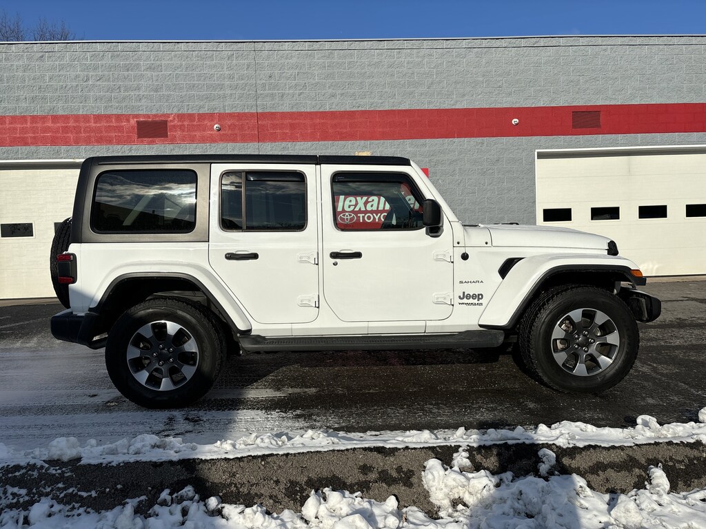 Used 2022 Jeep Wrangler Unlimited Sahara SUV