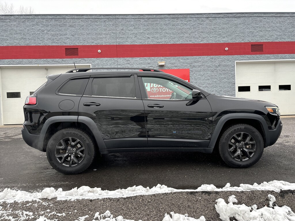 Used 2019 Jeep Cherokee Latitude 4x4 SUV