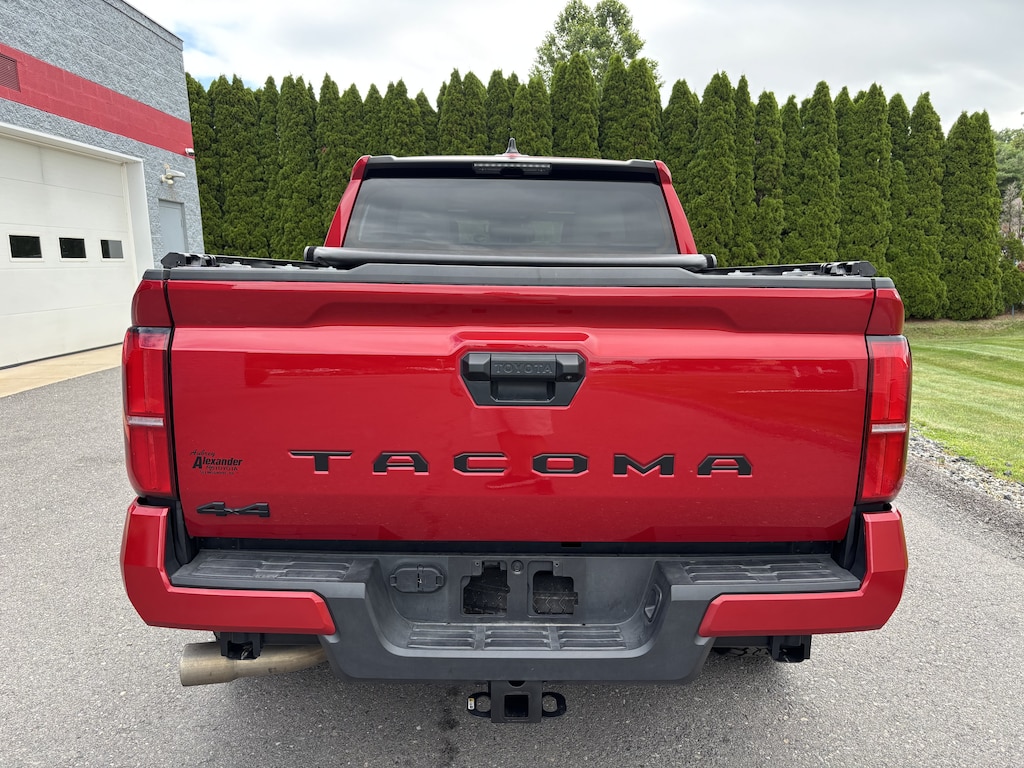 Certified 2025 Toyota Tacoma 4WD SR5 Truck Double Cab