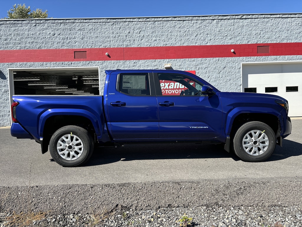 New 2025 Toyota Tacoma SR5 Truck Double Cab