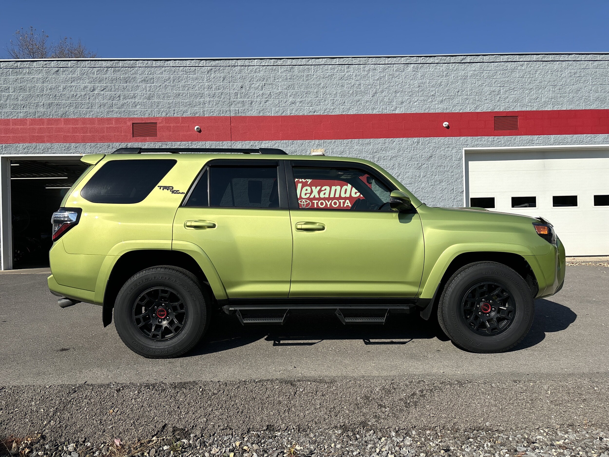 2023 Toyota 4Runner TRD Premium 4WD photo 2