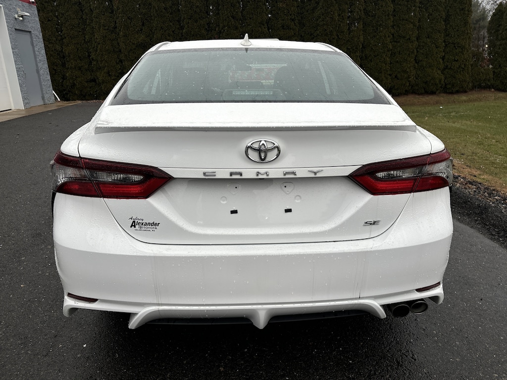 Used 2024 Toyota Camry SE Sedan