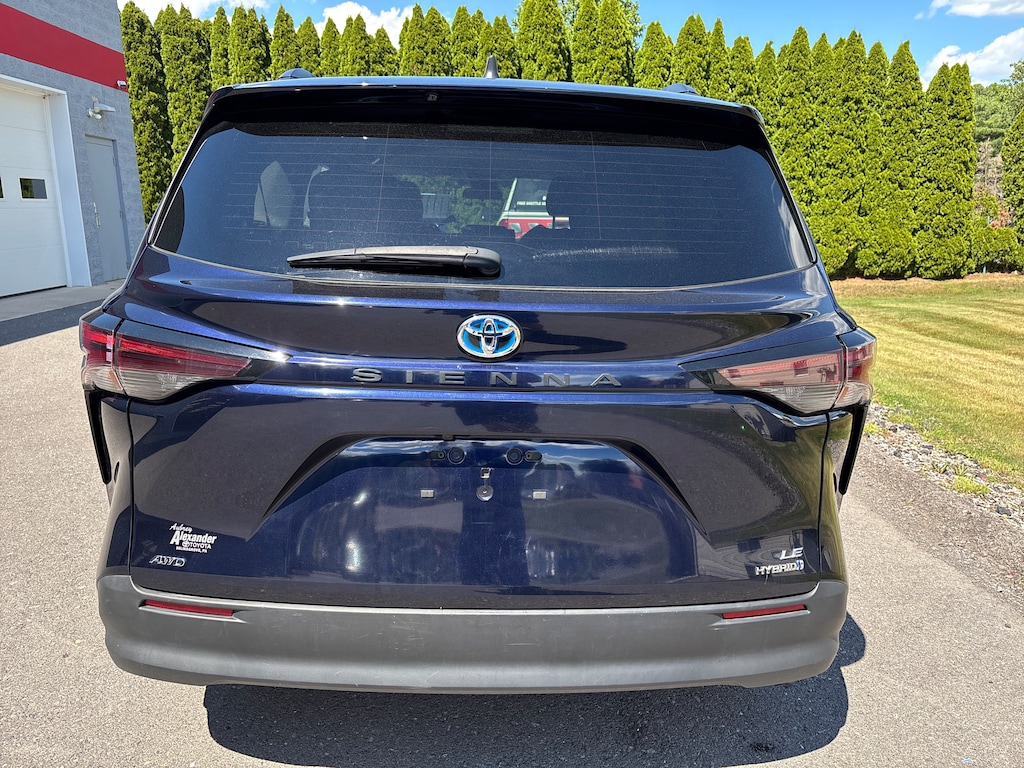 Certified 2024 Toyota Sienna LE 8 Passenger Van Passenger Van