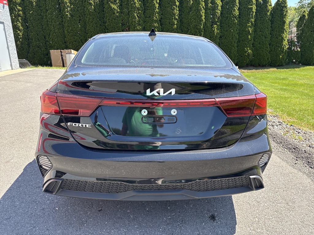 Used 2022 Kia Forte LXS Sedan