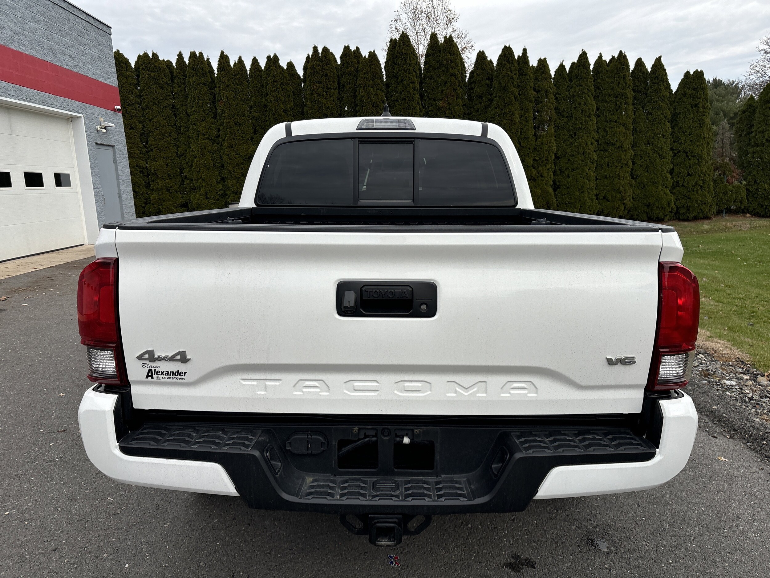 2022 Toyota Tacoma 4x4 SR Double Cab V6 photo 4