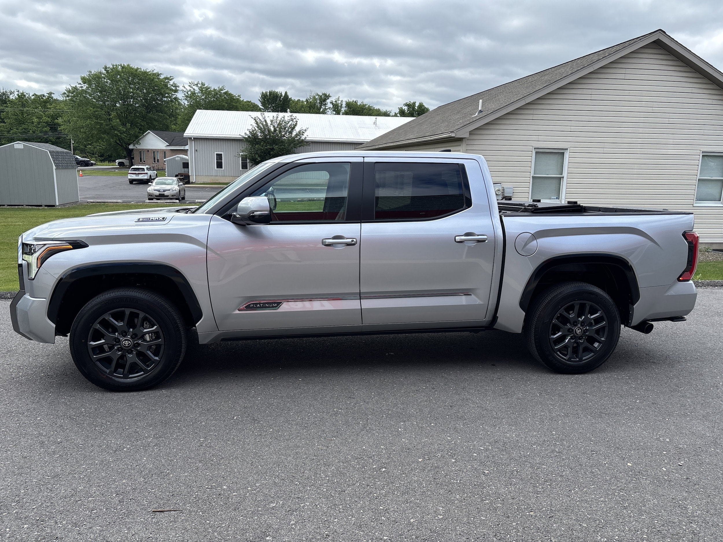 2026 Toyota Tundra Platinum - Photo 6