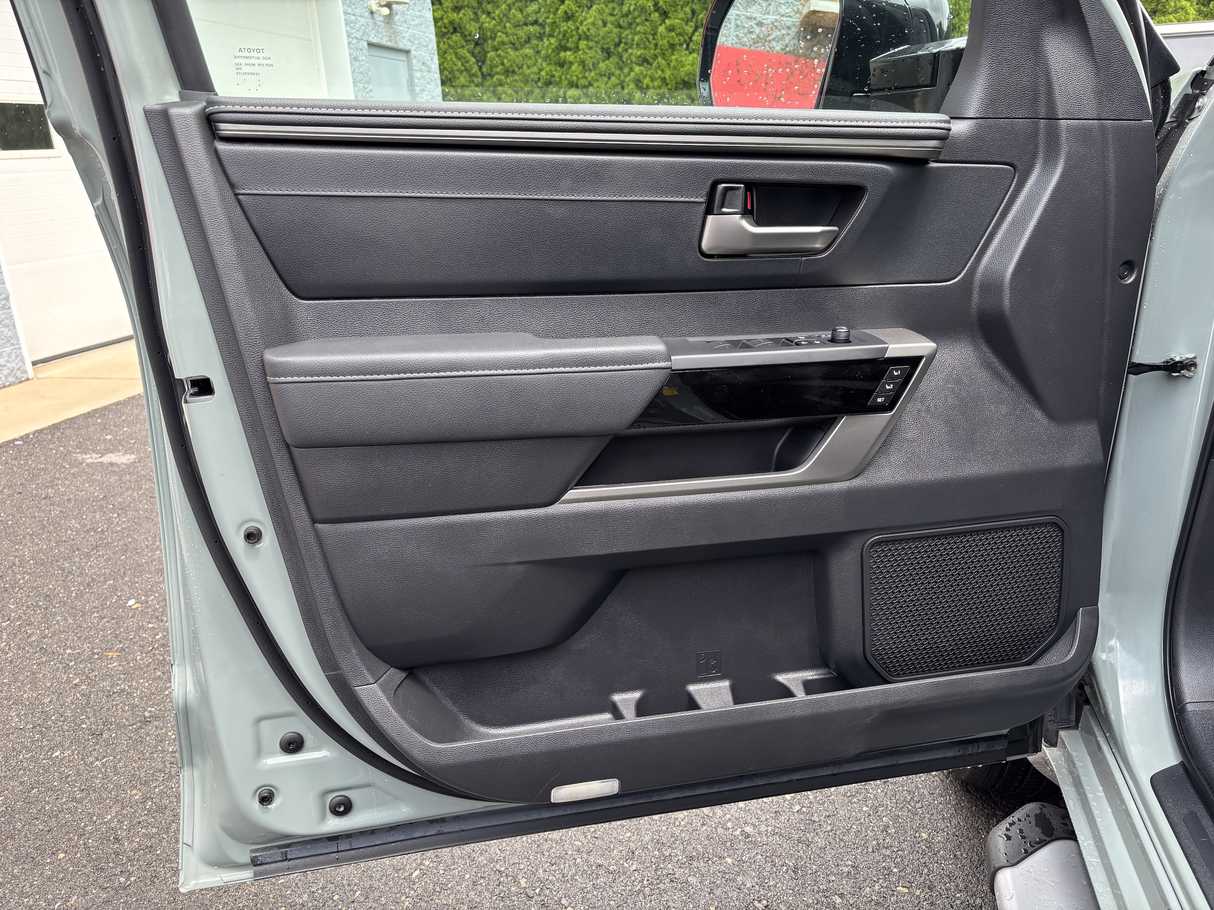 2026 Toyota Tundra Limited - Photo 15