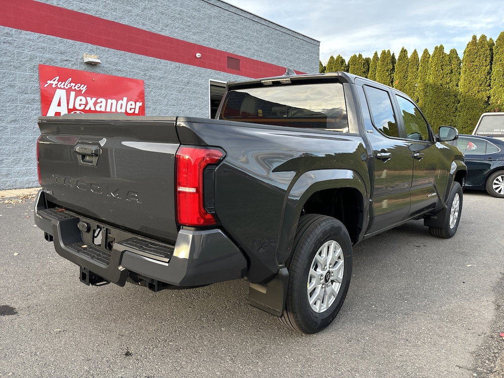 New 2025 Toyota Tacoma SR5 Truck Double Cab