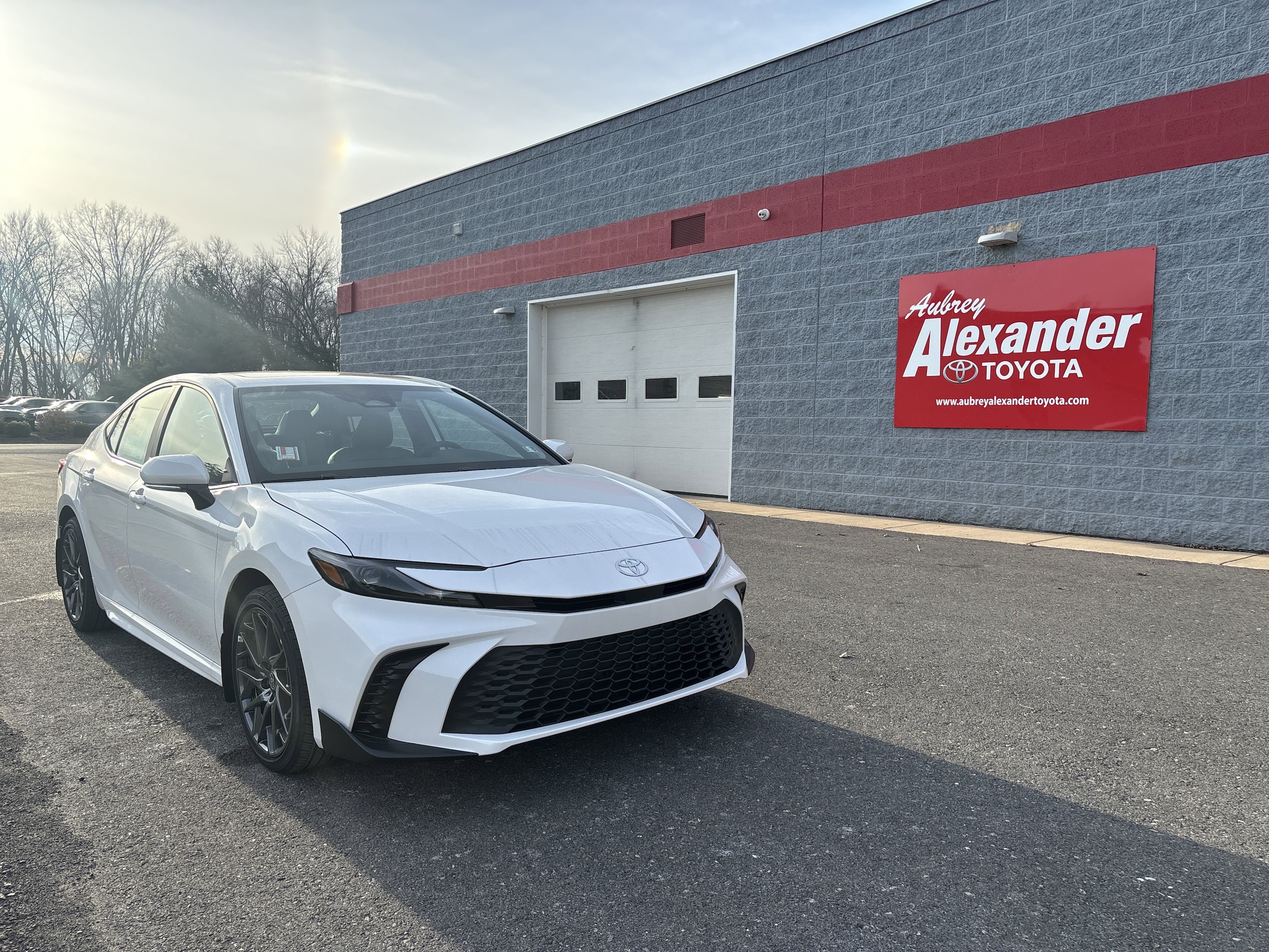 2026 Toyota Camry SE's photo