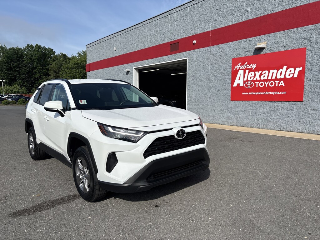 Used 2025 Toyota RAV4 XLE SUV