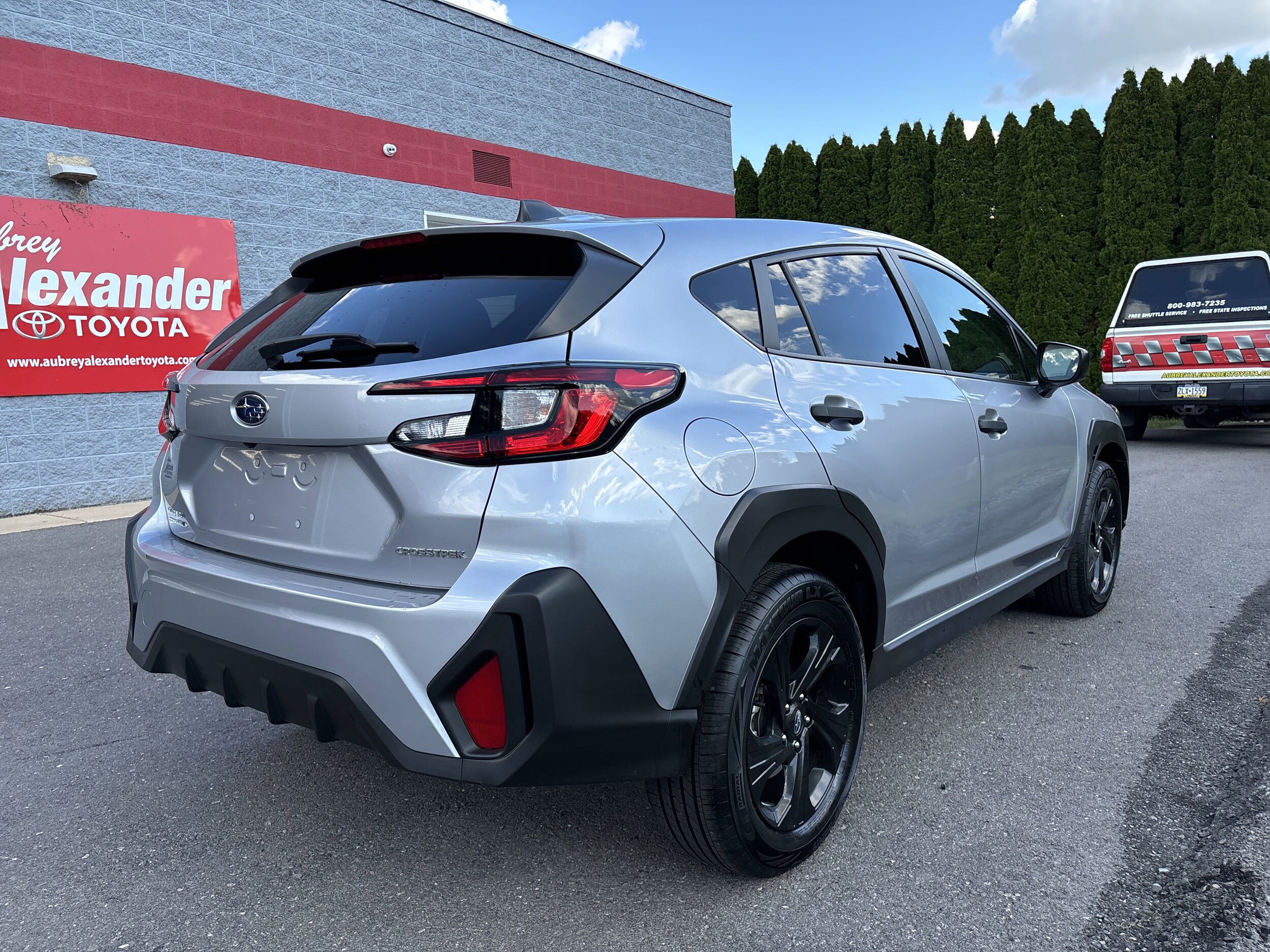 2024 Subaru Crosstrek Base photo 2