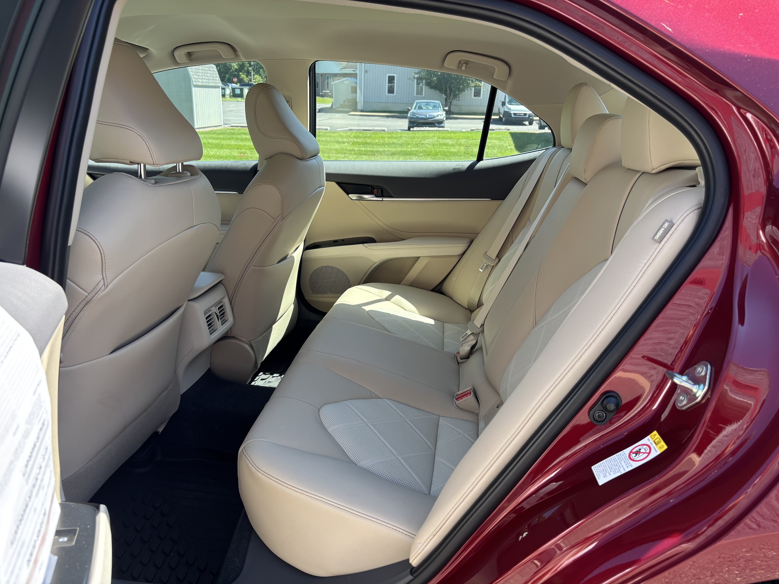 2018 Toyota Camry XLE - Photo 14