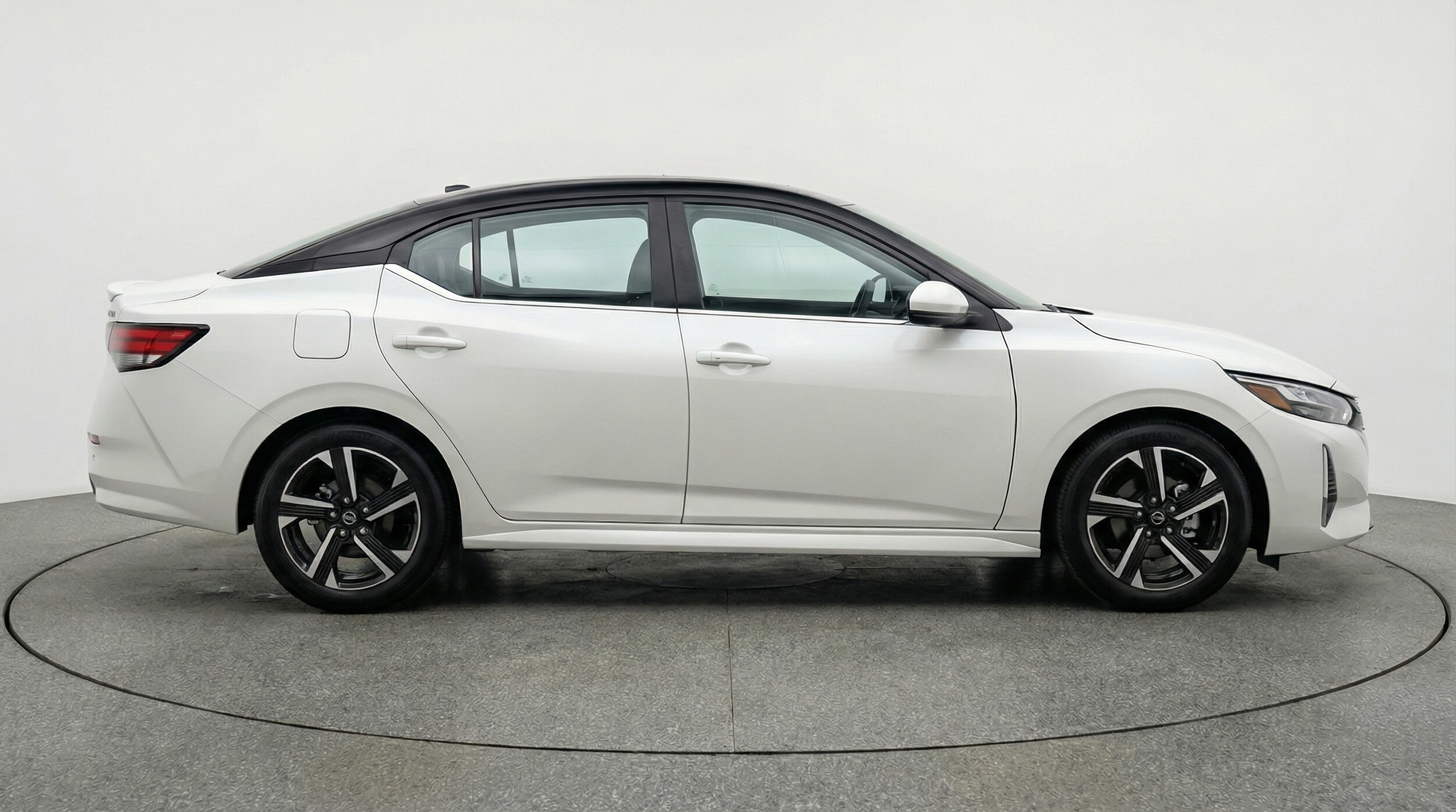 Thumbnail: 2025 Nissan Sentra - 8