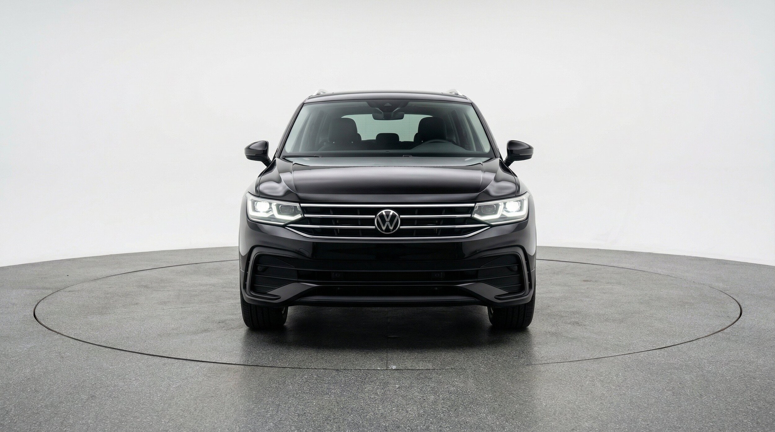 Thumbnail: 2026 Volkswagen Tiguan - 2