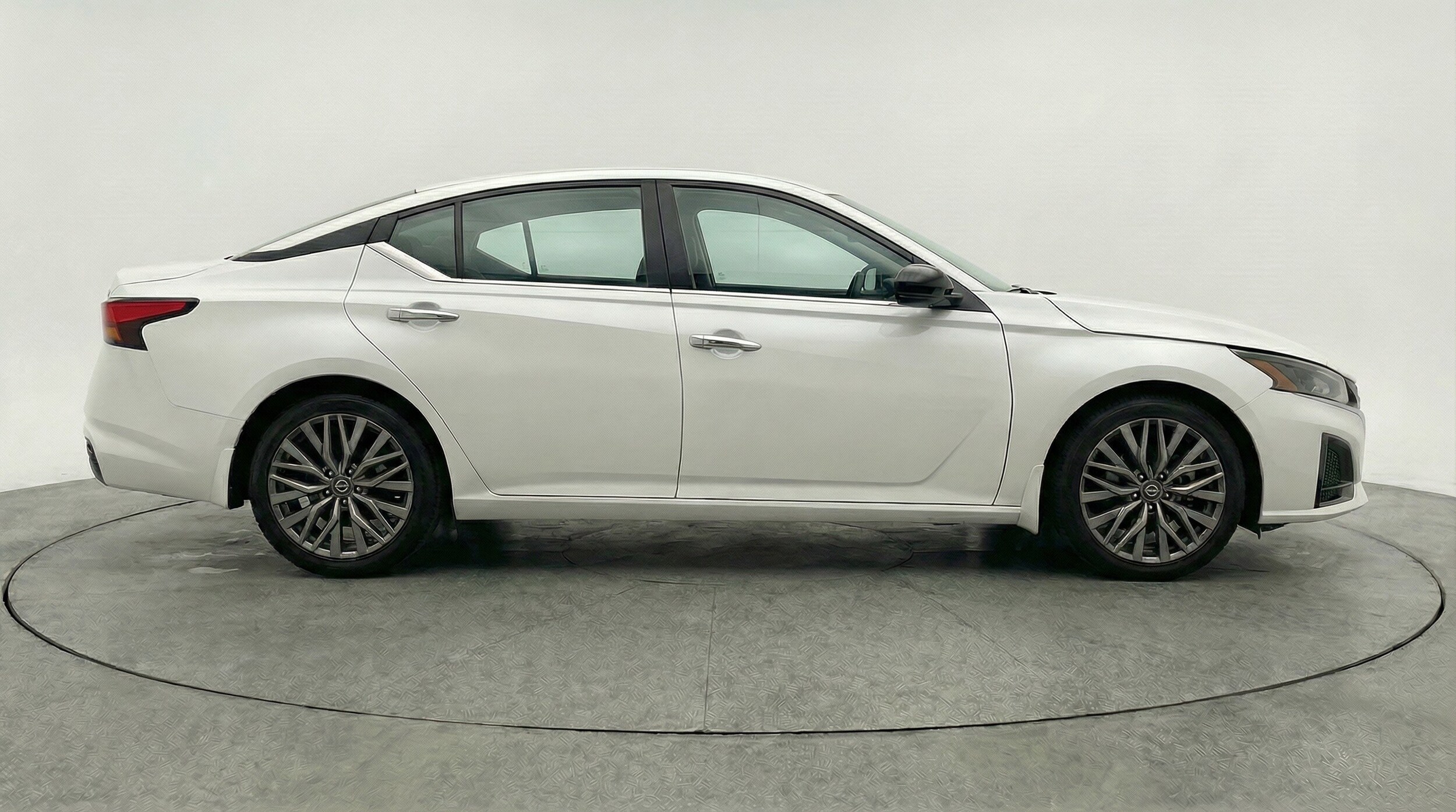 Thumbnail: 2025 Nissan Altima - 11