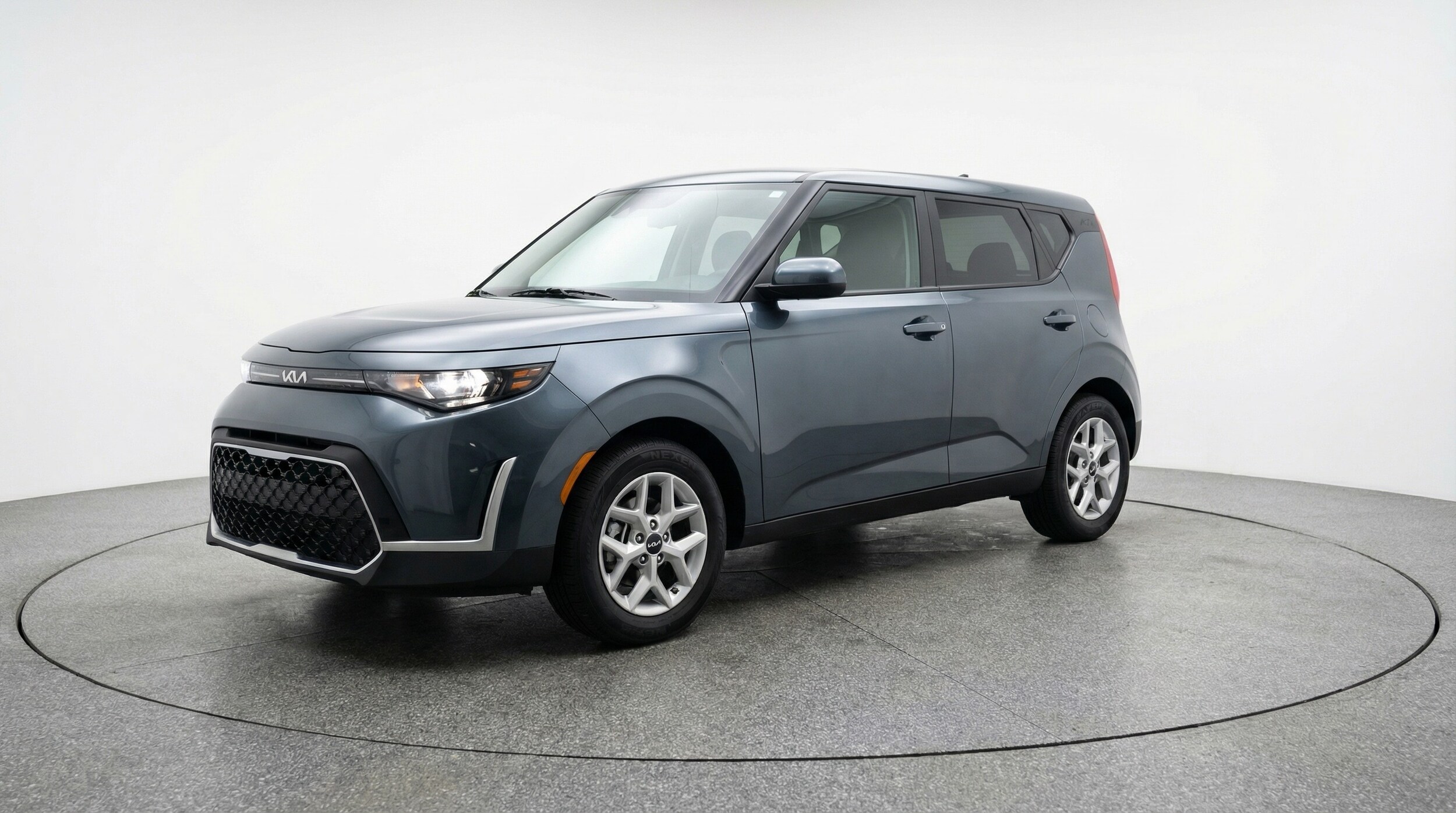 Thumbnail: 2025 Kia Soul - 3