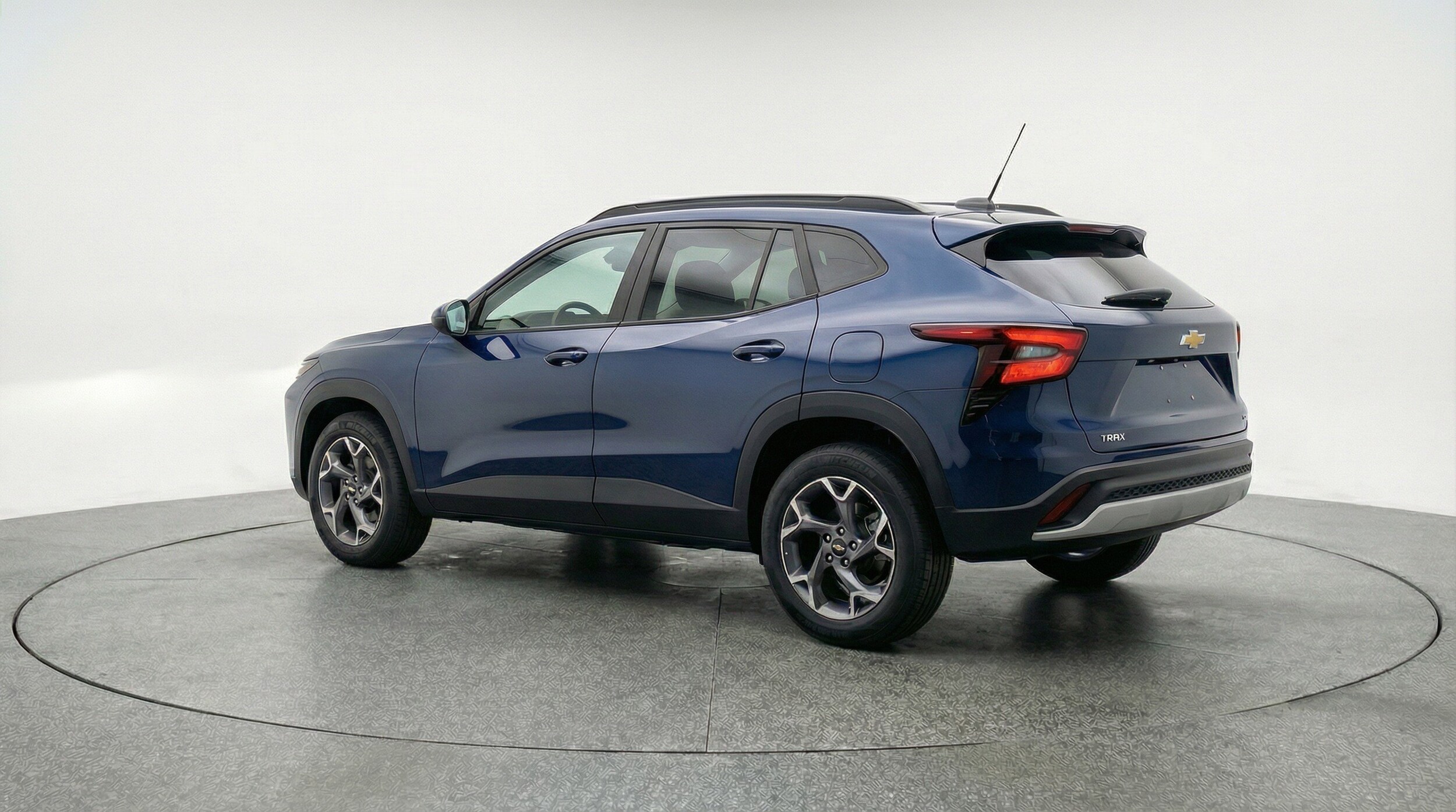 Thumbnail: 2025 Chevrolet Trax - 6
