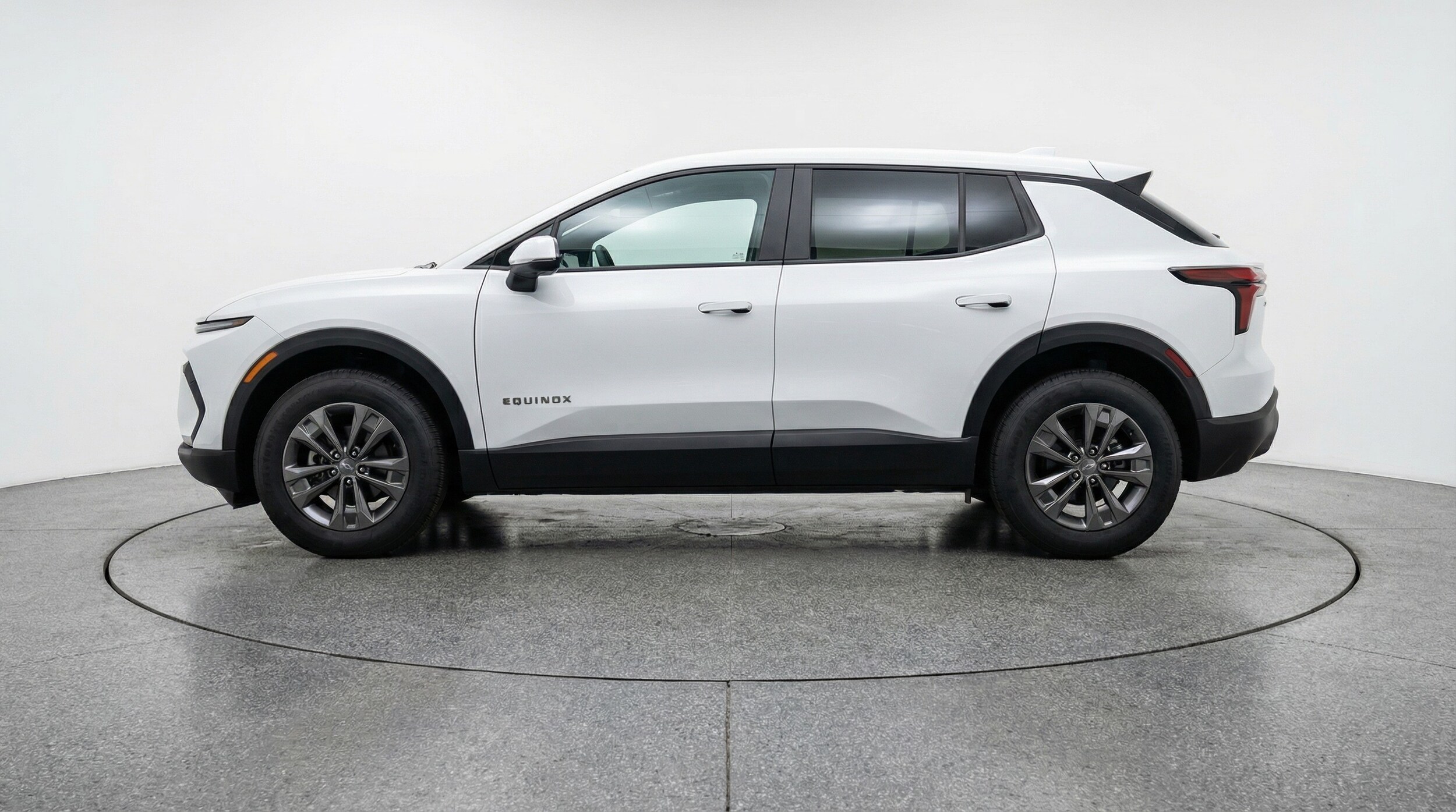 Thumbnail: 2025 Chevrolet Equinox - 4