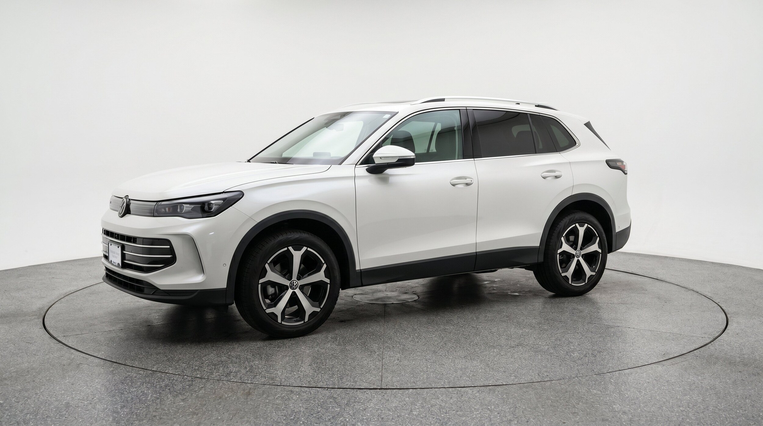 Thumbnail: 2026 Volkswagen Tiguan - 3