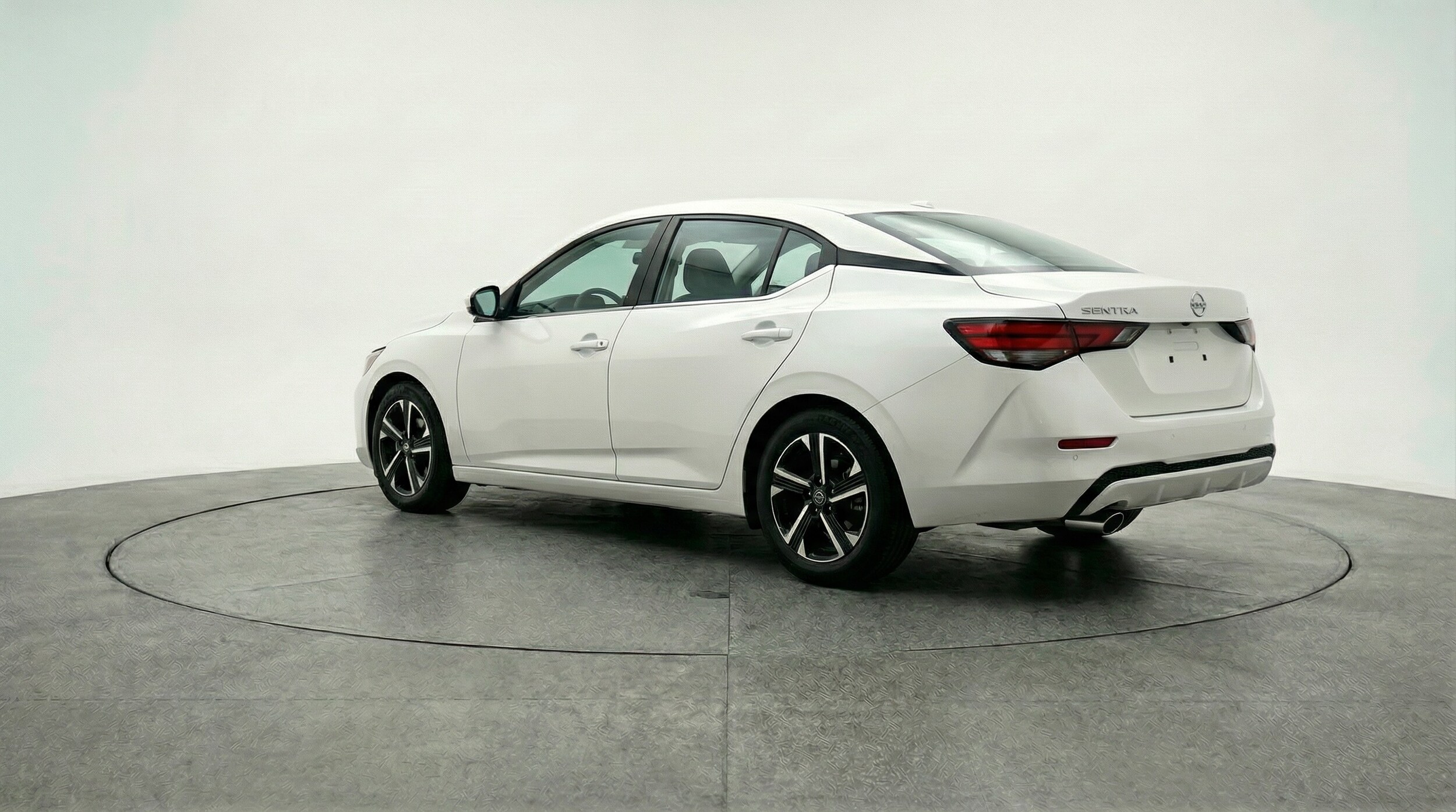 Thumbnail: 2025 Nissan Sentra - 5