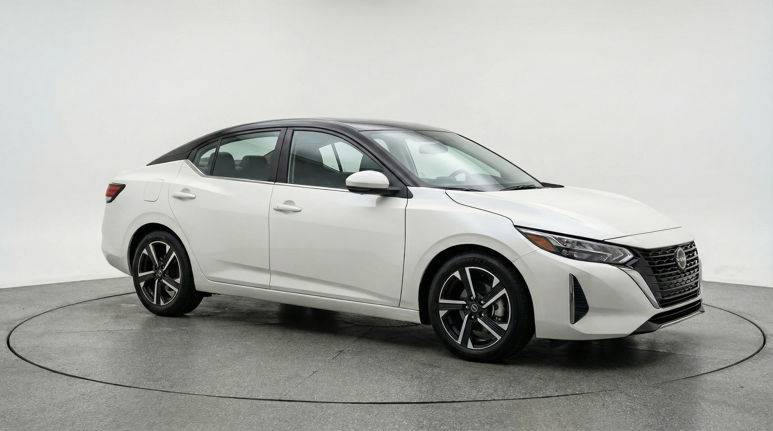 Thumbnail: 2025 Nissan Sentra - 1