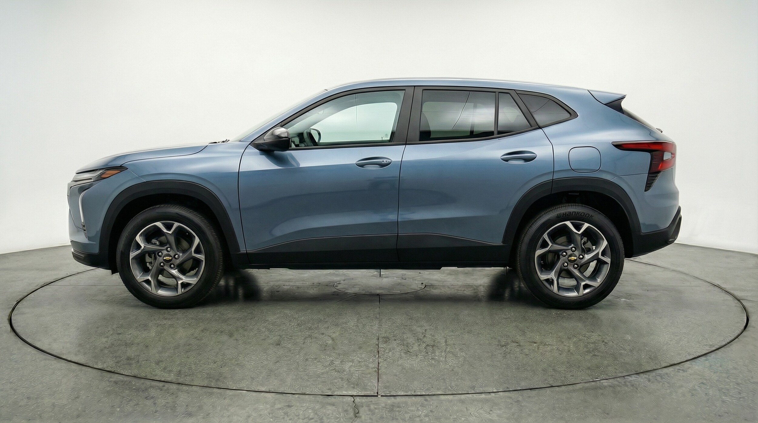 Thumbnail: 2025 Chevrolet Trax - 4