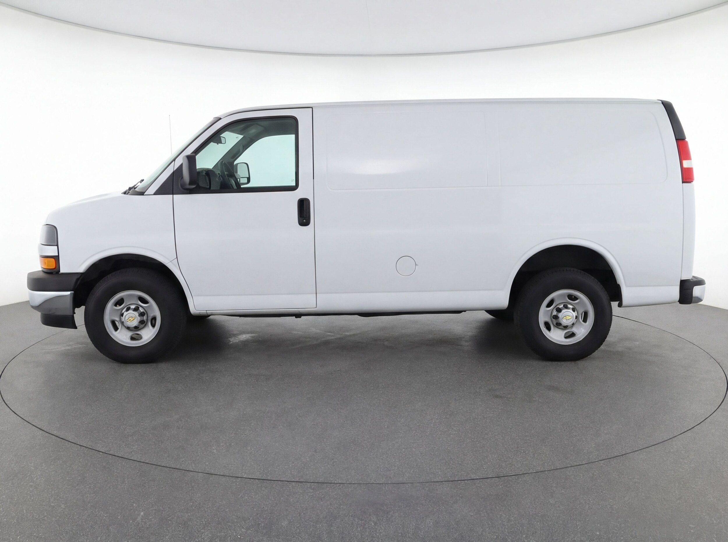 Thumbnail: 2025 Chevrolet Express - 4