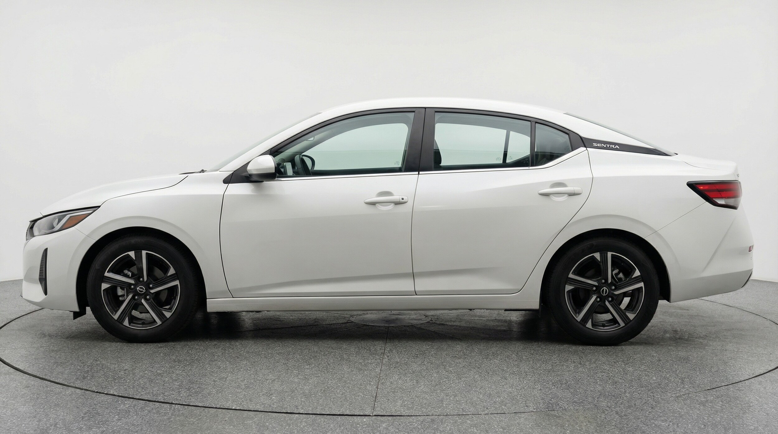 Thumbnail: 2025 Nissan Sentra - 4