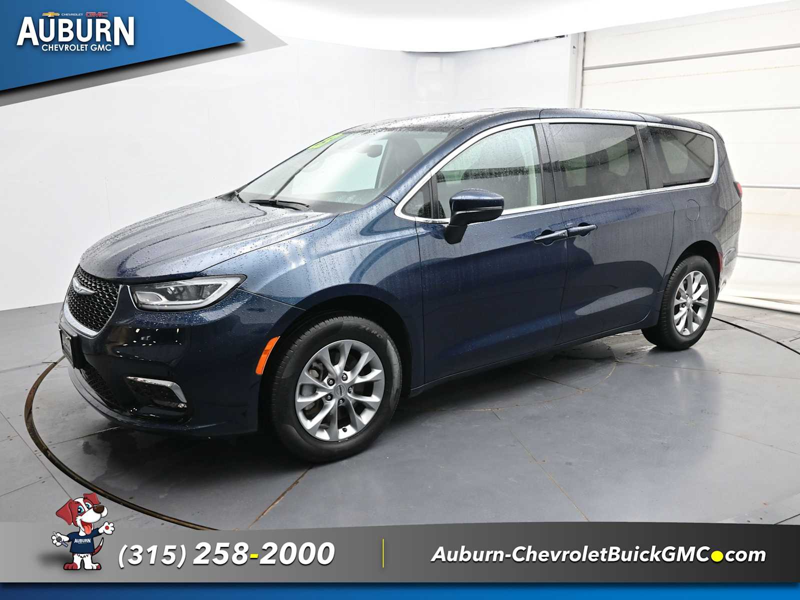 Used 2023 Chrysler Pacifica Touring L Van Passenger Van