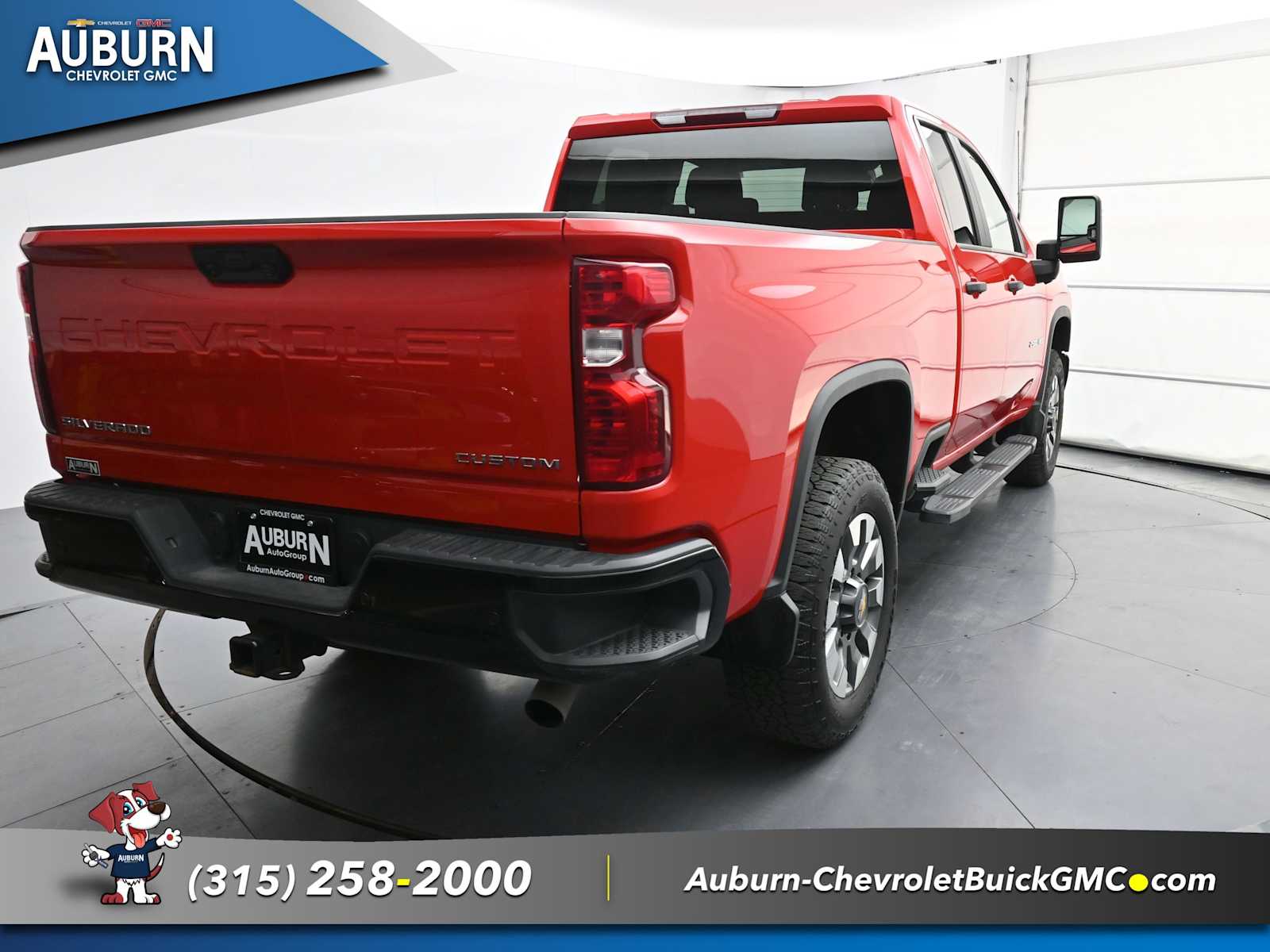 2024 Chevrolet Silverado 2500HD Custom photo 3