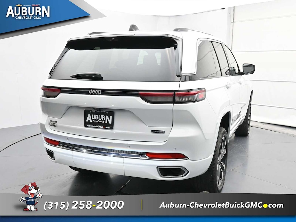 Used 2023 Jeep Grand Cherokee Overland SUV