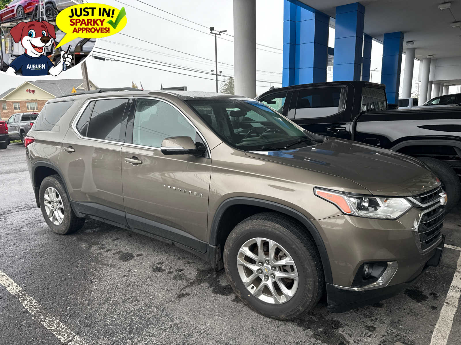 Used 2020 Chevrolet Traverse LT Cloth SUV