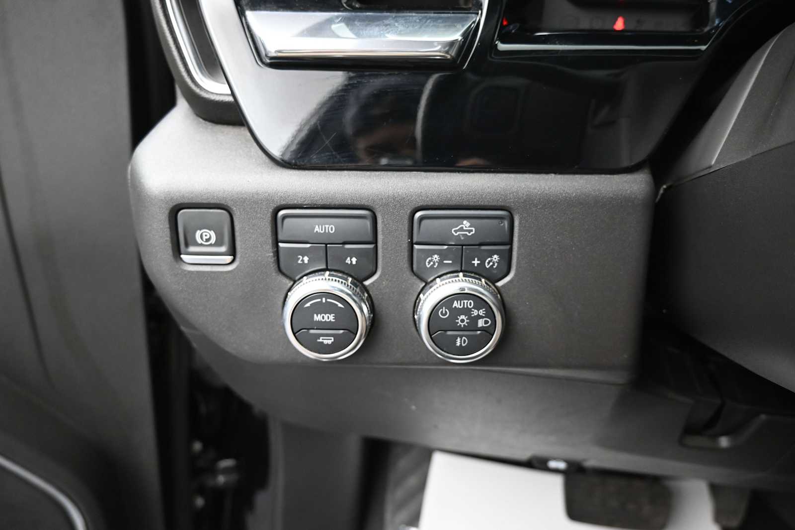 2024 GMC Sierra 1500 Elevation - Photo 10