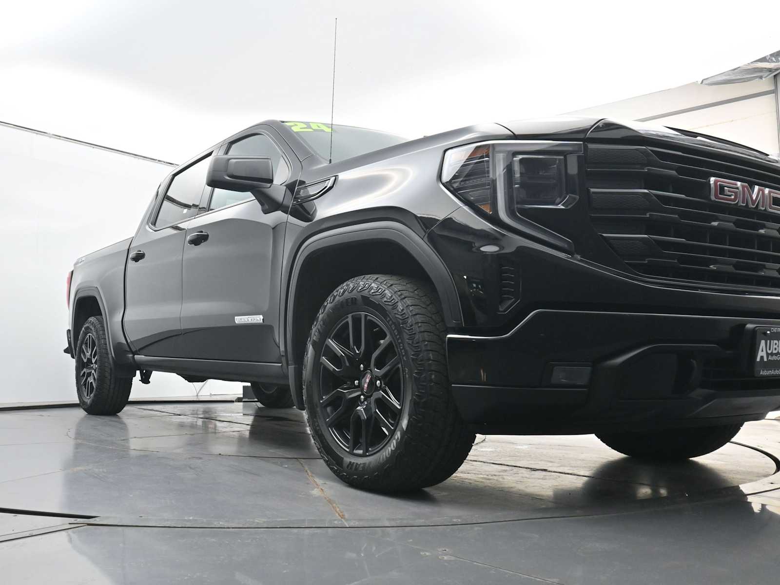 2024 GMC Sierra 1500 Elevation - Photo 19
