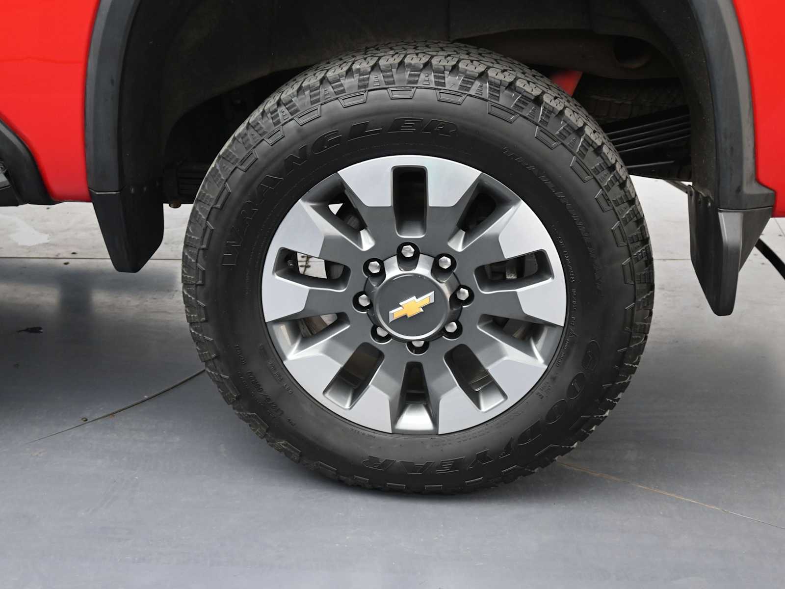 2024 Chevrolet Silverado 2500HD Custom photo 4