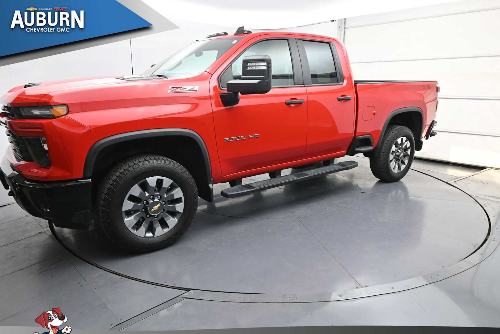 2024 Chevrolet Silverado 2500HD Custom photo 2