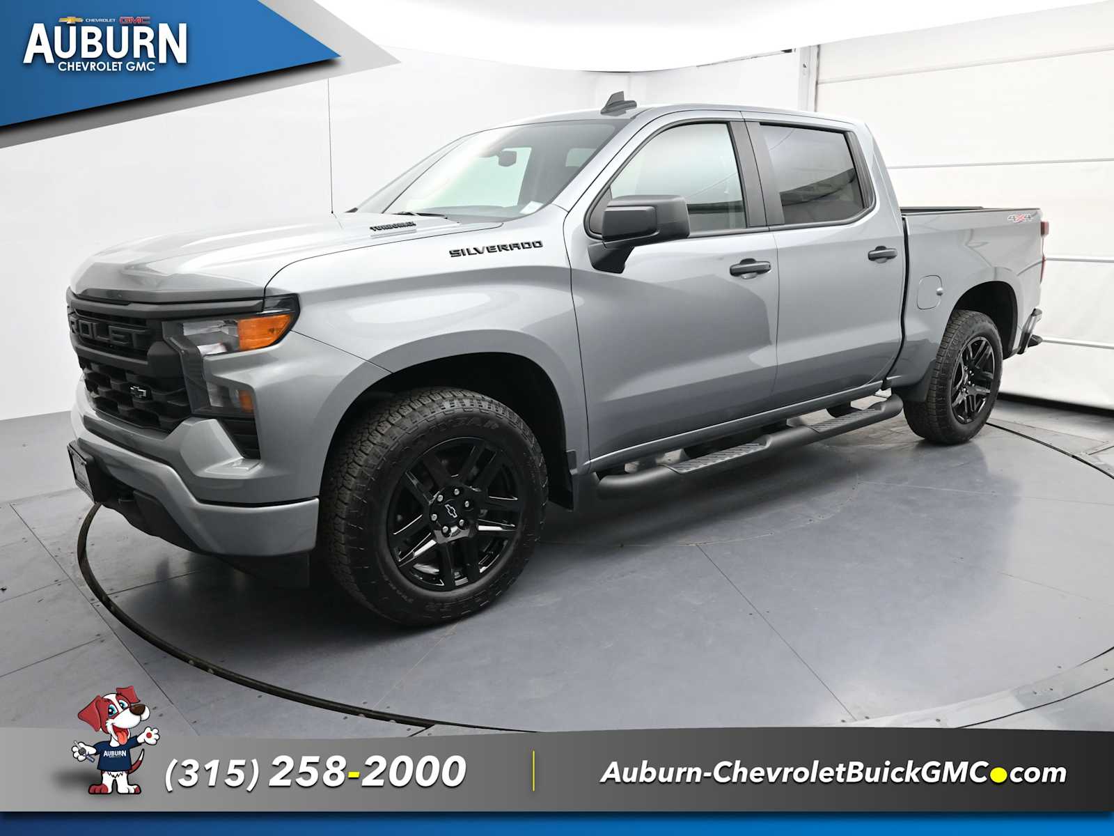 2025 Chevrolet Silverado 1500 Custom photo 2