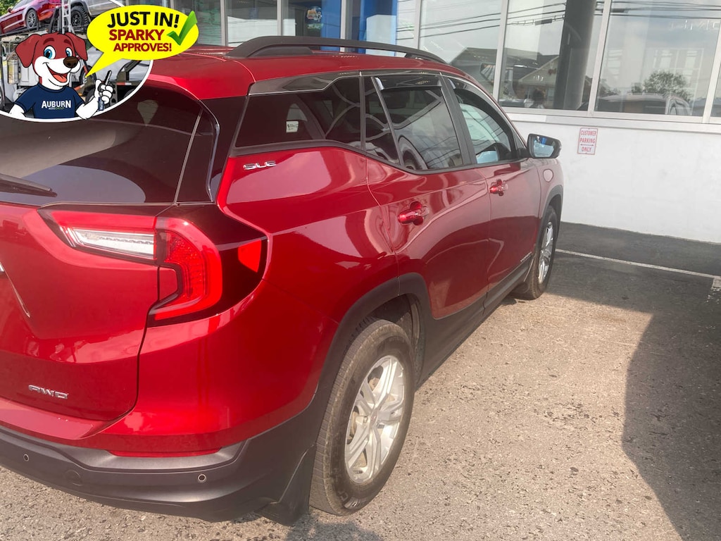 Used 2023 GMC Terrain SLE SUV