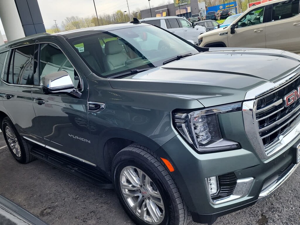 Used 2023 GMC Yukon SLT SUV