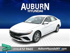 2026 Hyundai Elantra SE IVT