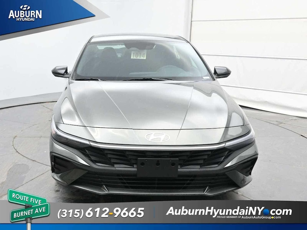 Certified 2025 Hyundai Elantra SEL Sport IVT