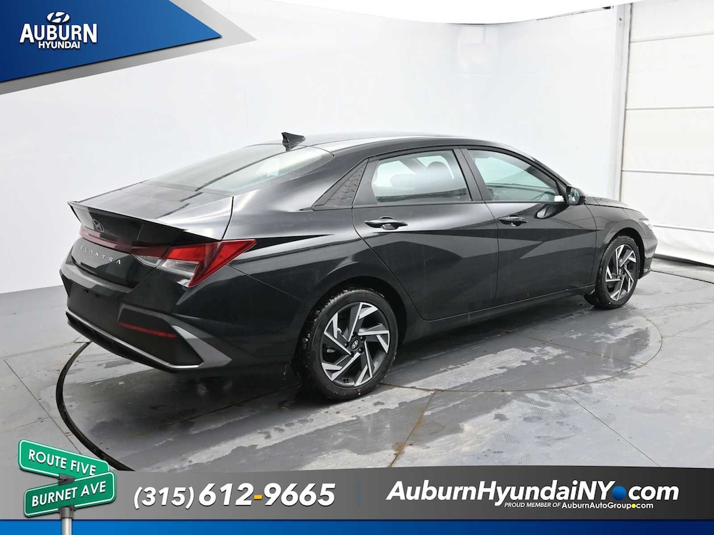 New 2025 Hyundai Elantra SEL Sport IVT