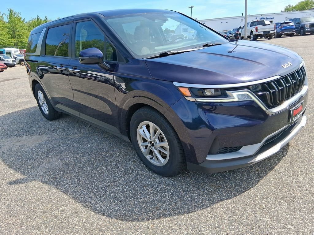 Certified 2023 Kia Carnival LX Van