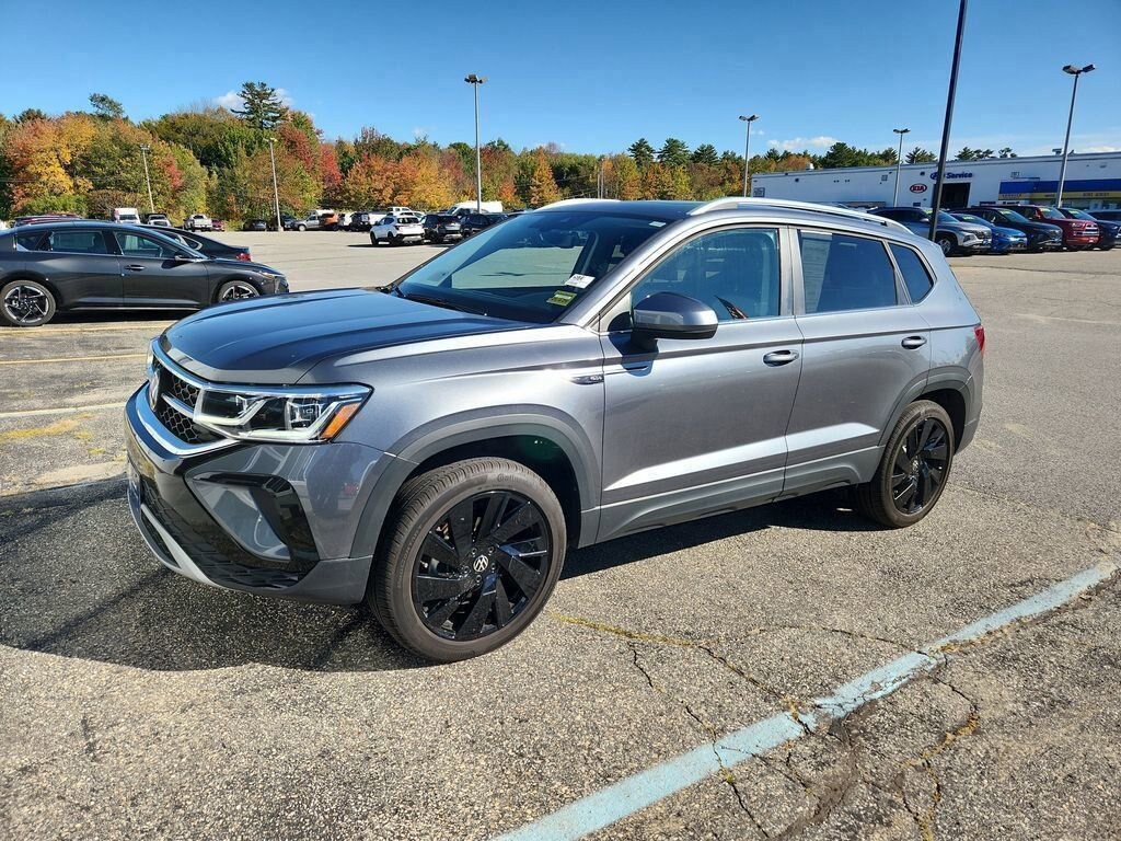 Used 2024 Volkswagen Taos 1.5T SEL SUV