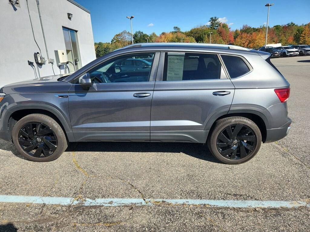 Used 2024 Volkswagen Taos 1.5T SEL SUV