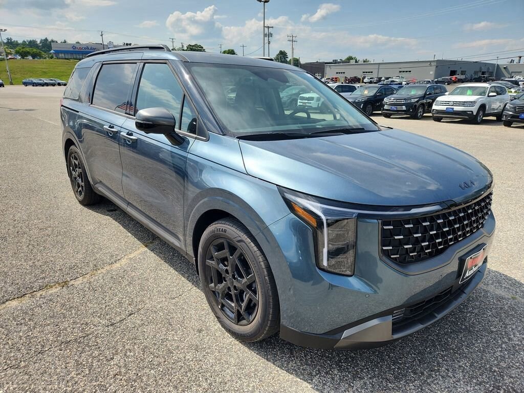 Used 2025 Kia Carnival SX Prestige Van