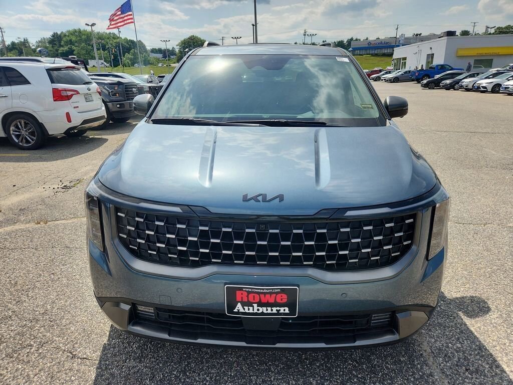 Used 2025 Kia Carnival SX Prestige Van