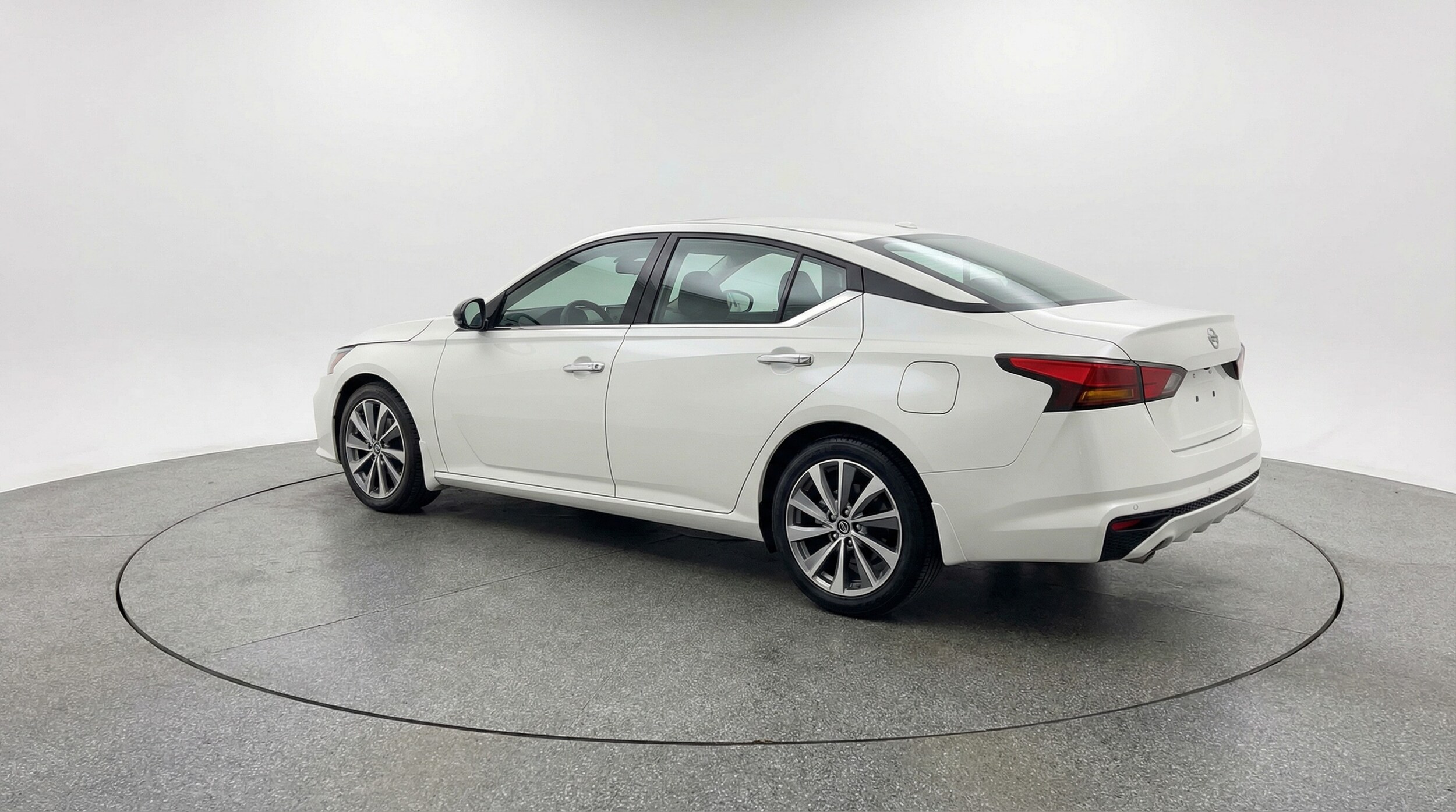 Thumbnail: 2025 Nissan Altima - 5